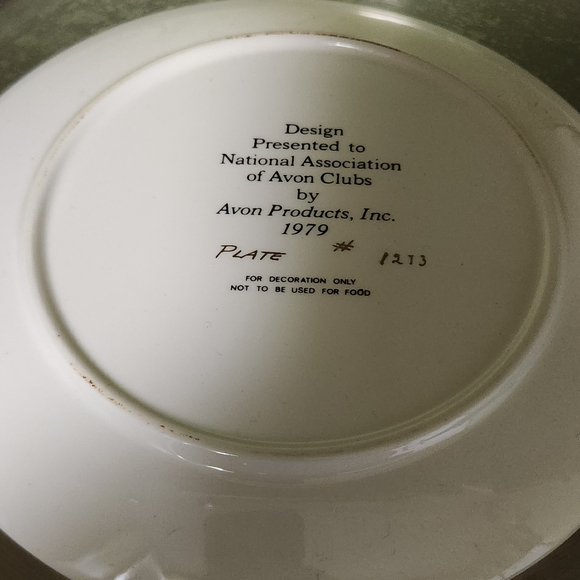 Set of 3 Avon Plates - Picture 6 of 9